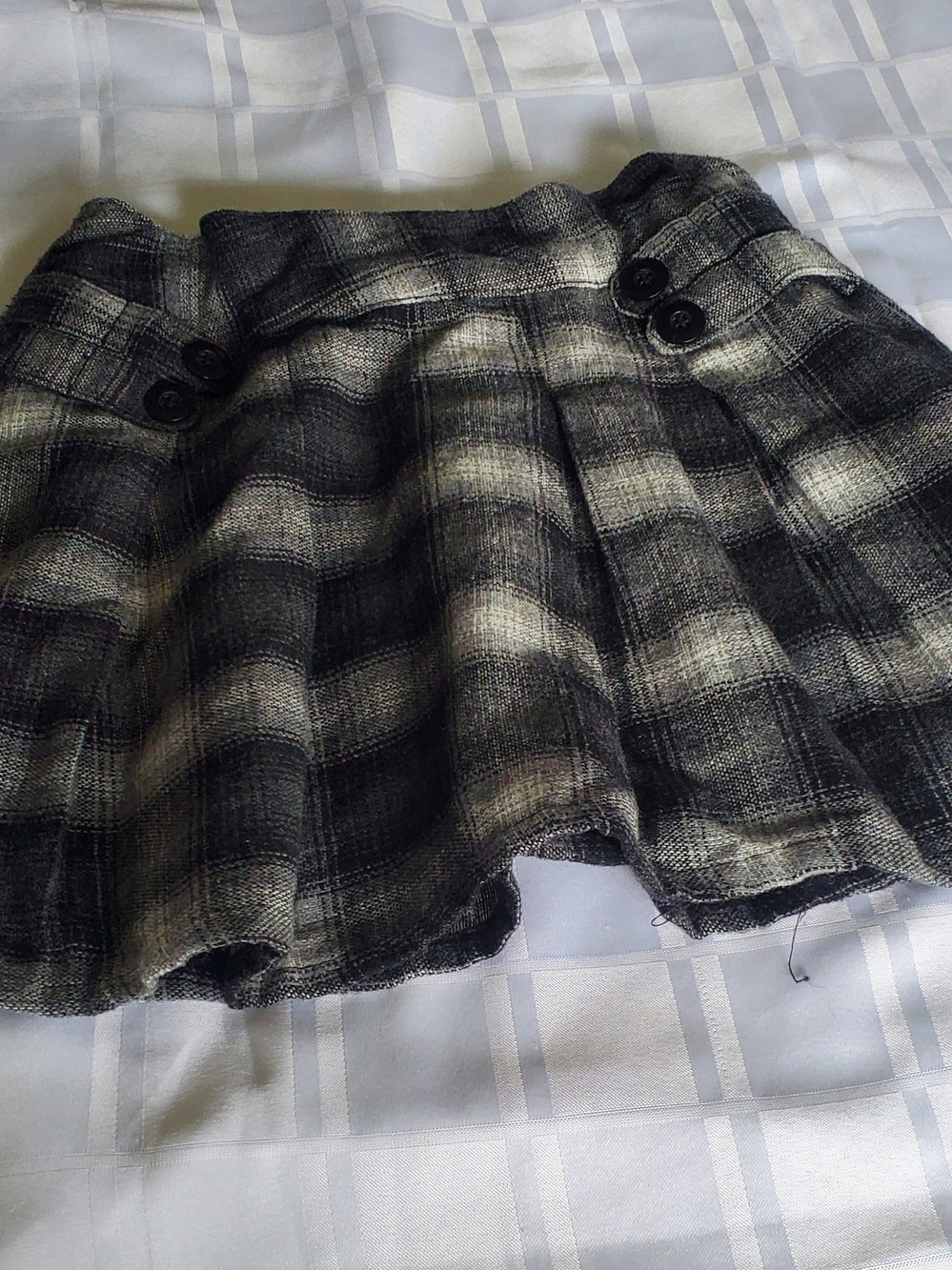 Plaid Pleated Mini Skirt in Black and Gray